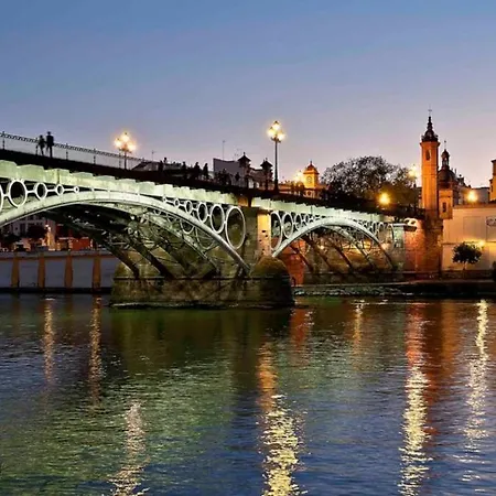 G12 Trendy And Comfy Bright Loft Meters From Bullring And Trianas Bridge, Galera Street Lejlighed *